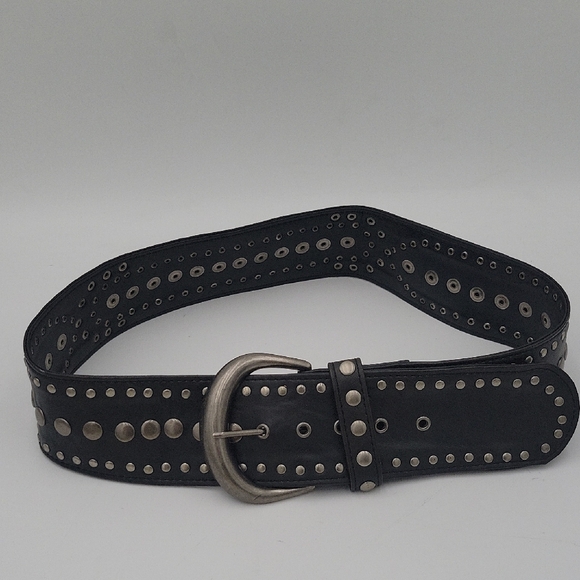 Black Studded Leather Belt - Picture 6 of 6